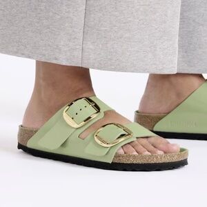 Birkenstock Arizona big buckle sandals